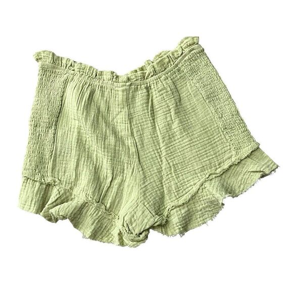 POL Size Small Avocado Green Ruffle Gauze Smocked Shorts Frayed Pull On - Picture 2 of 4